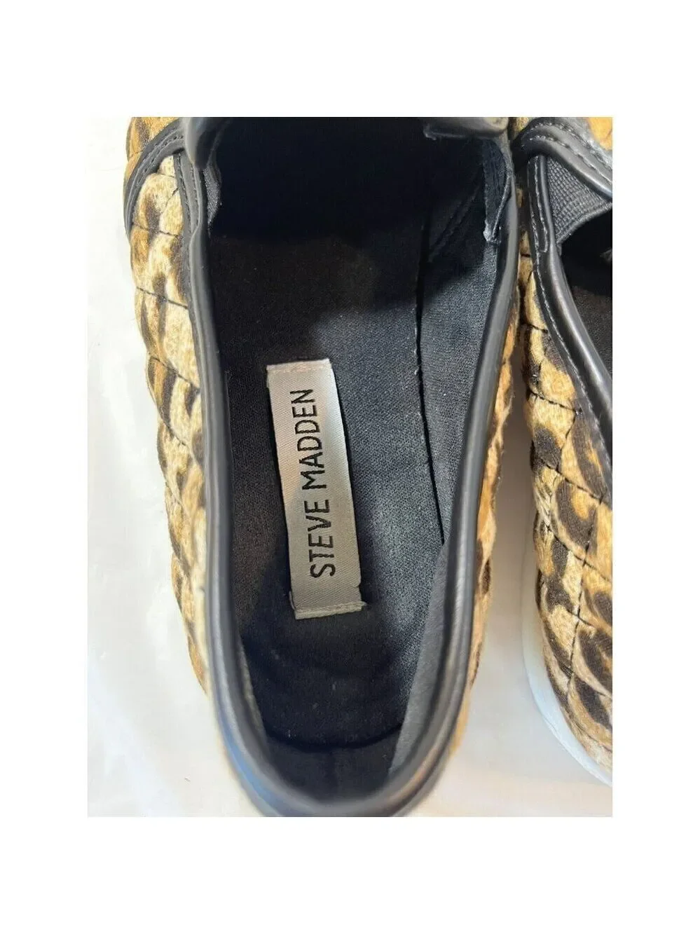 Steve Madden Women Animal Print Quilted Fabric Slip On  Sneakers Sz 7 JECNTRCO
